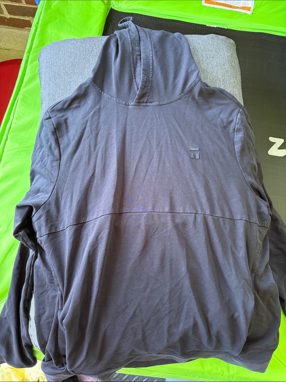 Tommy John Medium Men's Black Lightweight Hooded Pullover